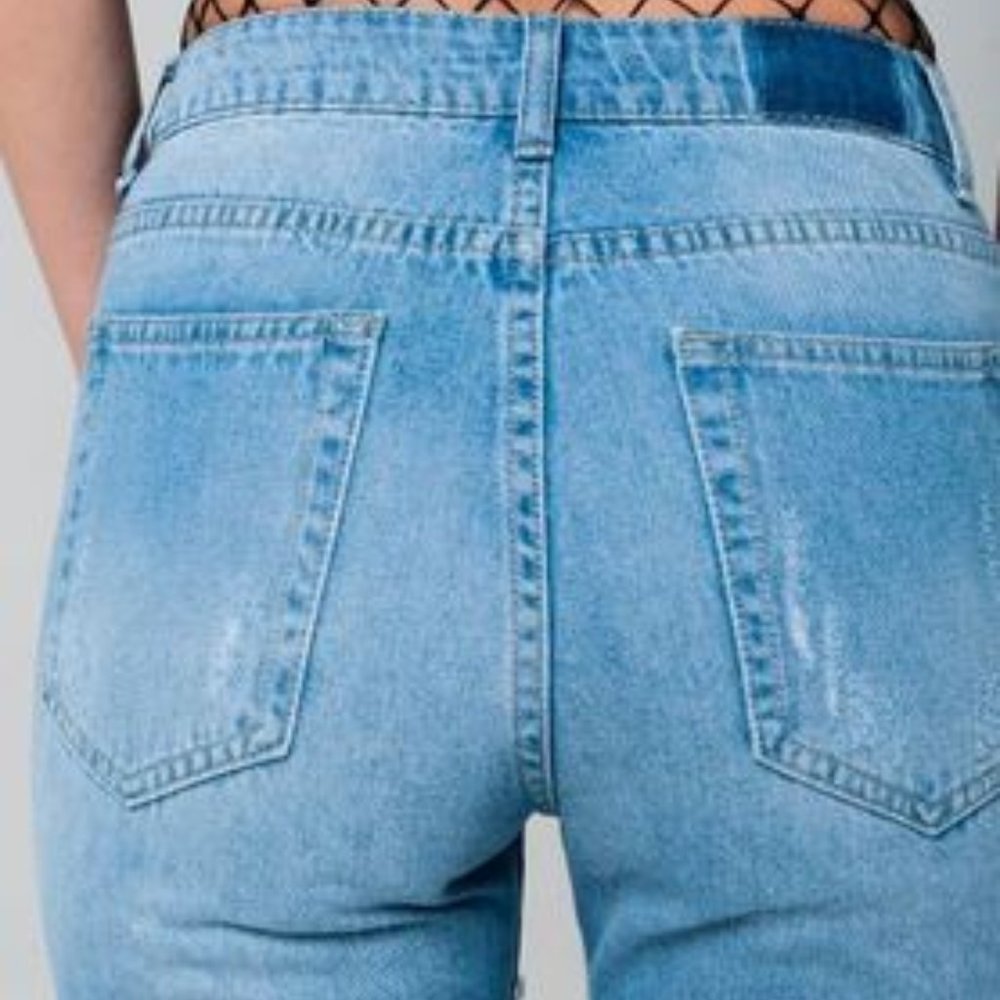 Light Washed Ripped High Waisted Jeans - Picture 5 of 7